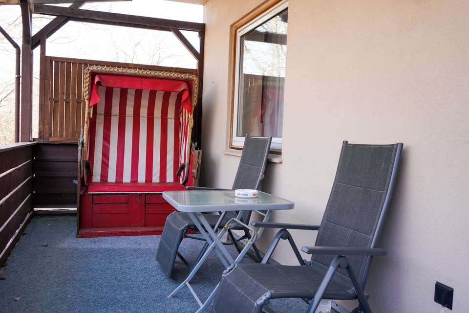 Comfort Double Room, Balcony | In-room safe, blackout drapes, iron/ironing board (on request)