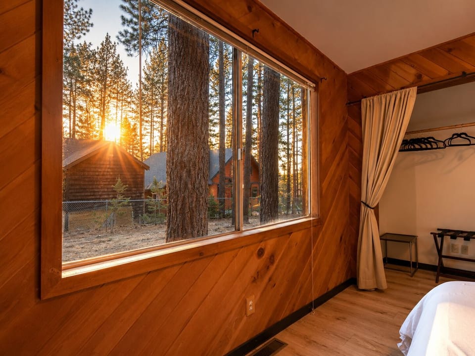 Cedar & Stone | Premium bedding, blackout drapes, WiFi (free), individually decorated