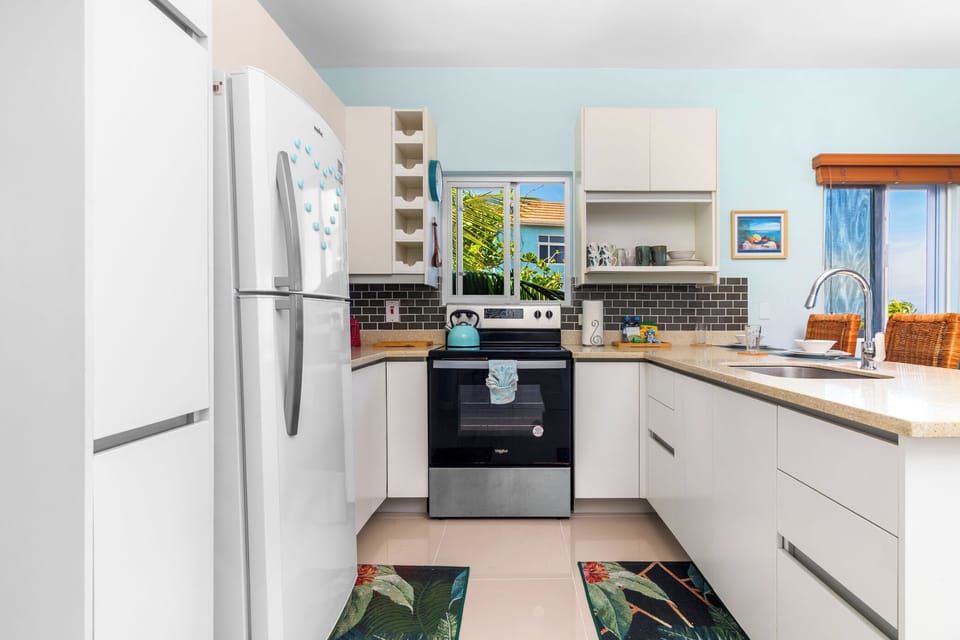 Room | Private kitchen | Coffee/tea maker, electric kettle