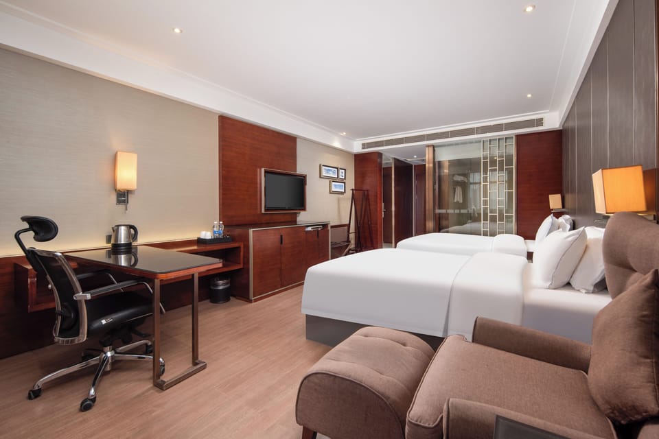 Comfort Double Room, City View | In-room safe, WiFi (free)