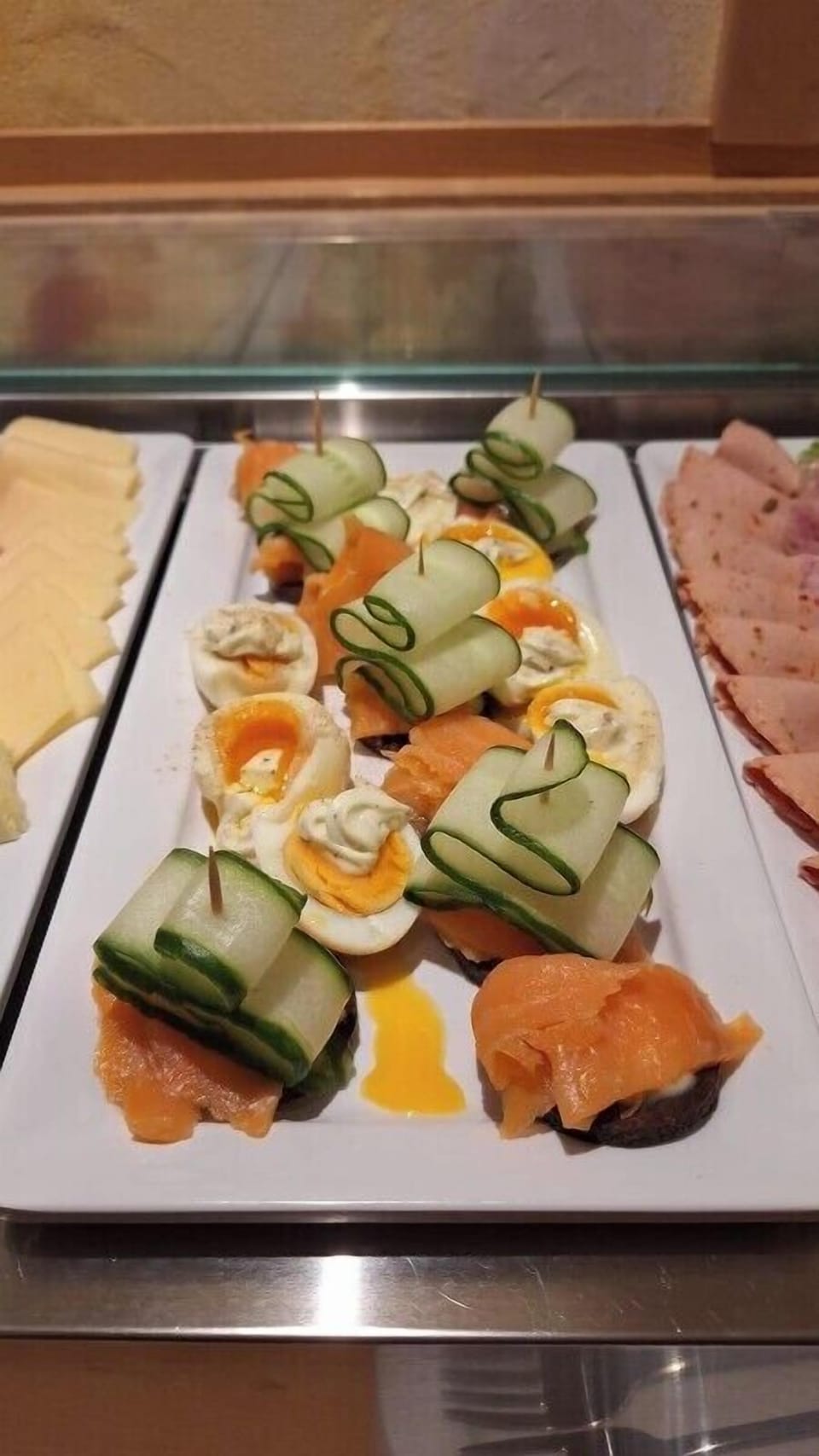 Daily buffet breakfast for a fee