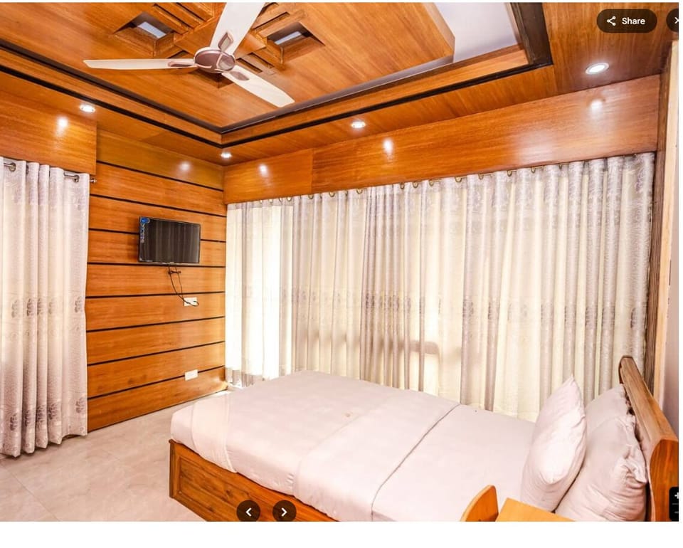 Deluxe Double Room, Garden View | WiFi (free)
