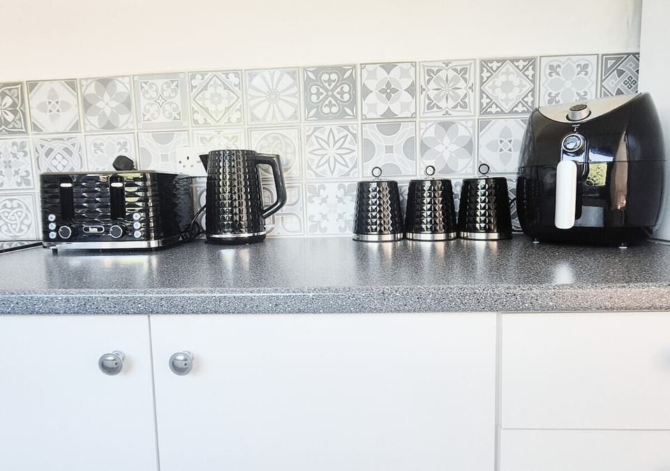 Comfort House | Shared kitchen | Electric kettle, toaster