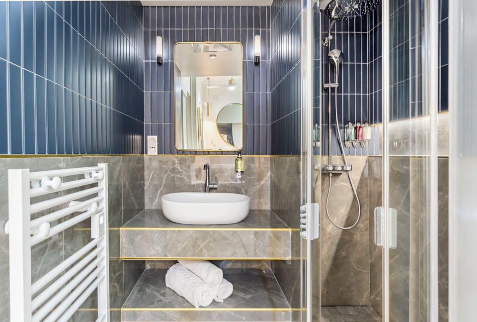Merveil Luxury Suite - Louvre Marcel III Apartment in Paris