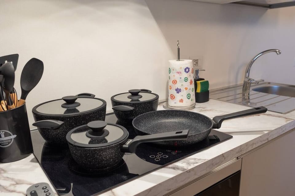 Double Room, Kitchenette | Private kitchen