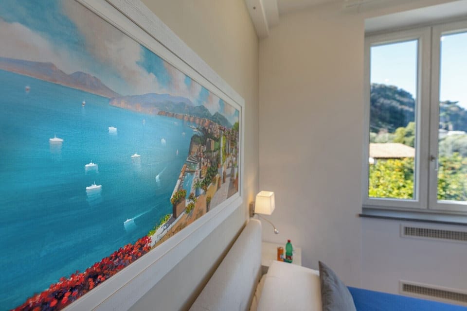 Comfort Double Room | In-room safe, WiFi (free)