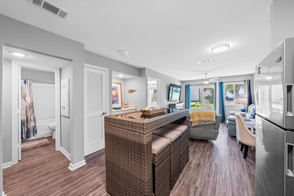 Condo, Multiple Beds (GS Plantation East 4108) | Living area