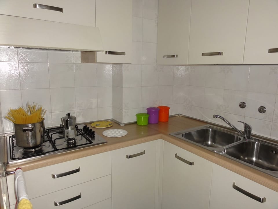 Apartment, 1 Bedroom, City View | Interior