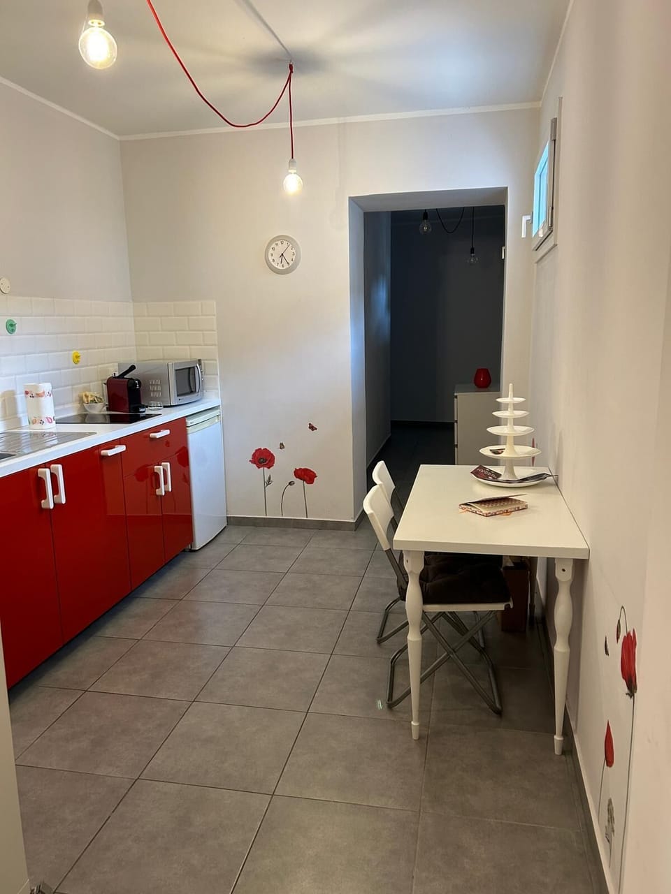 Apartment, 1 Bedroom | Private kitchen | Espresso maker, coffee/tea maker