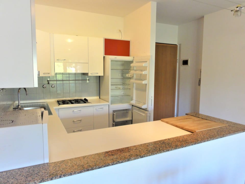 Apartment, 2 Bedrooms, Balcony | Interior