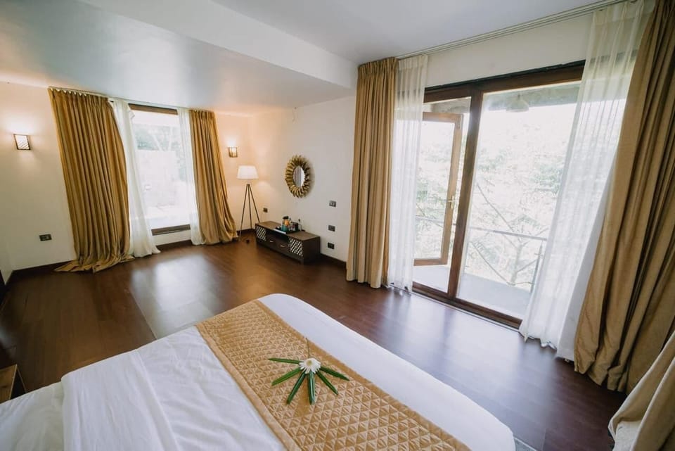 Villa Clove - 1BR Pool Villa | Desk, laptop workspace, free WiFi