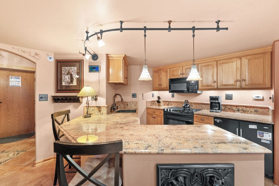 Condo (1 Bedroom) | Property amenity