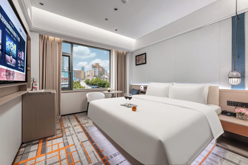 Standard Single Room | Premium bedding, down comforters, pillowtop beds, in-room safe