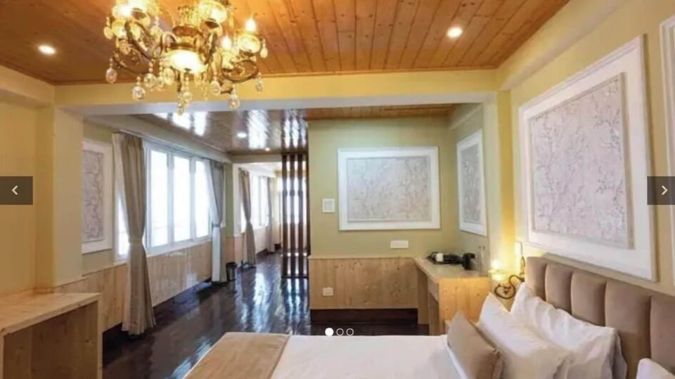 Junior Room, Balcony, Mountain View | Desk, soundproofing, free WiFi