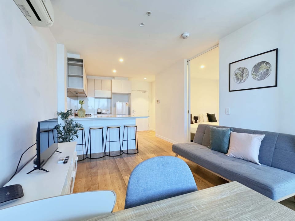 Apartment (2 Bedrooms) | Front of property