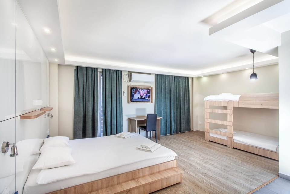 Family Quadruple Room, Balcony | Desk, soundproofing, free WiFi