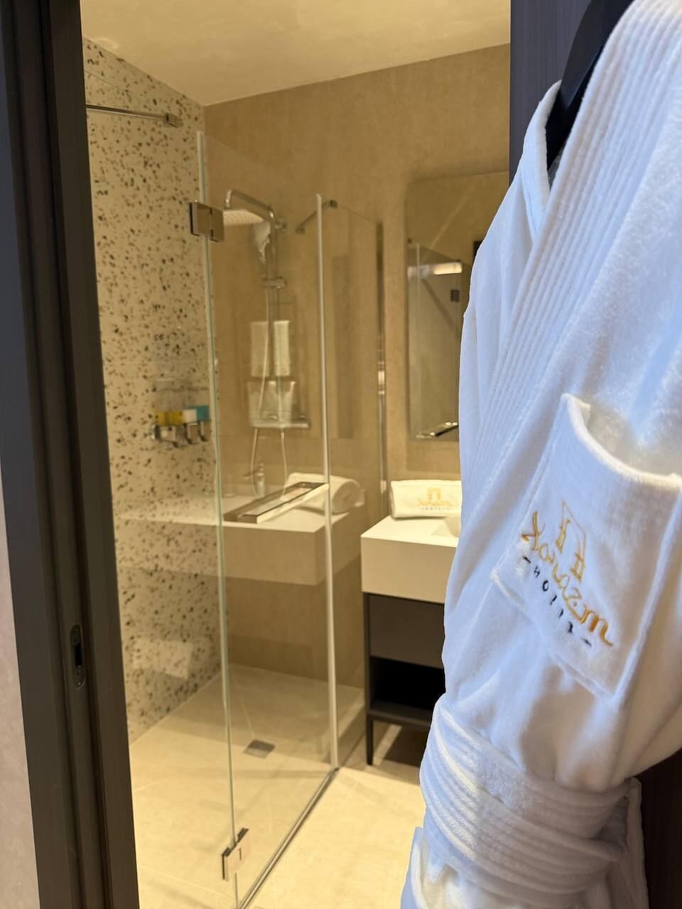 Double or Twin Room | Bathroom | Bathrobes, slippers, bidet