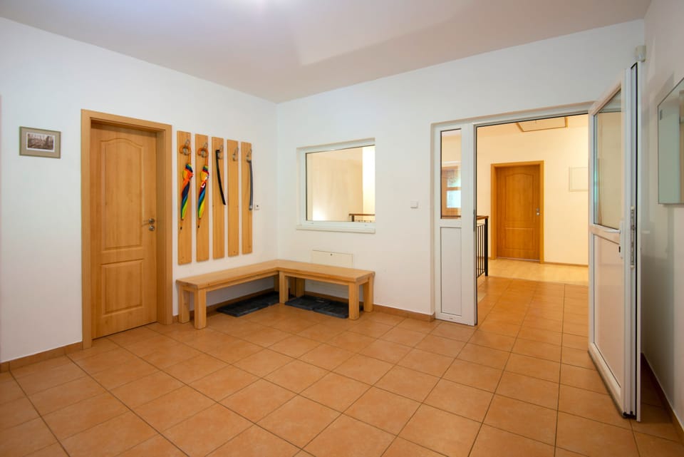 House | 6 bedrooms