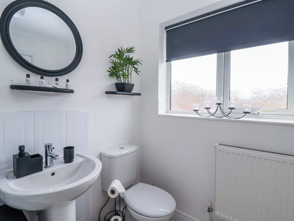 127 Bellhouse Way Cottage in York