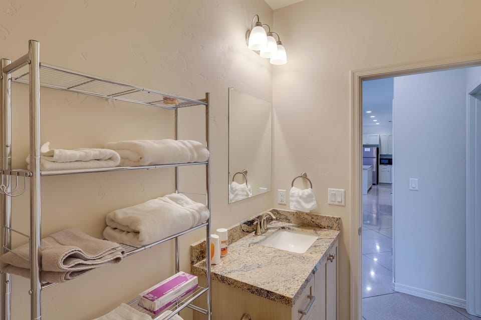 Desert Escape Near Lake Havasu & London Bridge! Apartment in Lake Havasu City