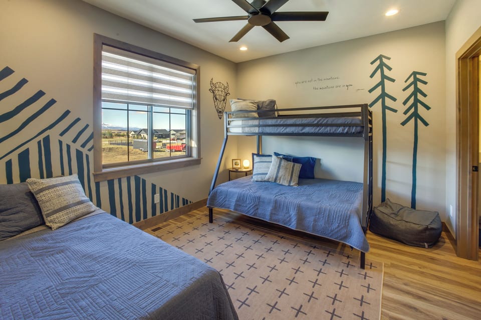 House (4 Bedrooms) | Interior