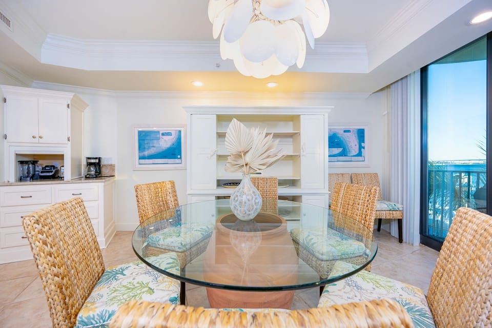 Condo, 3 Bedrooms | Dining
