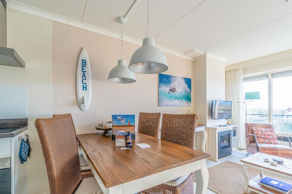 Apartment | Dining