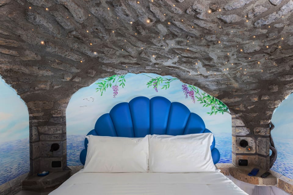 Superior Double Room | Minibar, in-room safe, desk, soundproofing