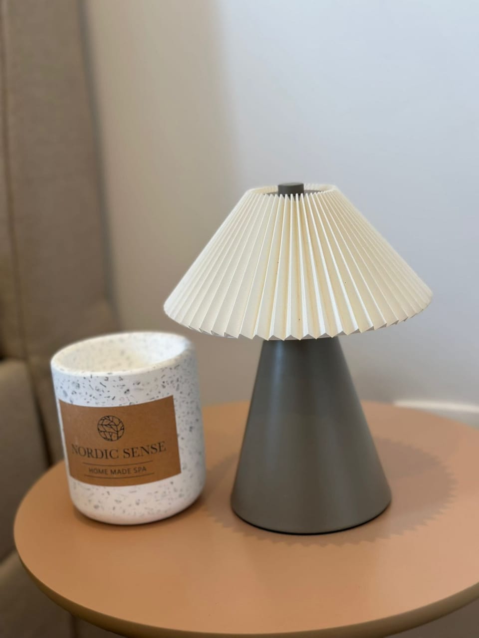Basic Apartment | Living room | Flat-screen TV