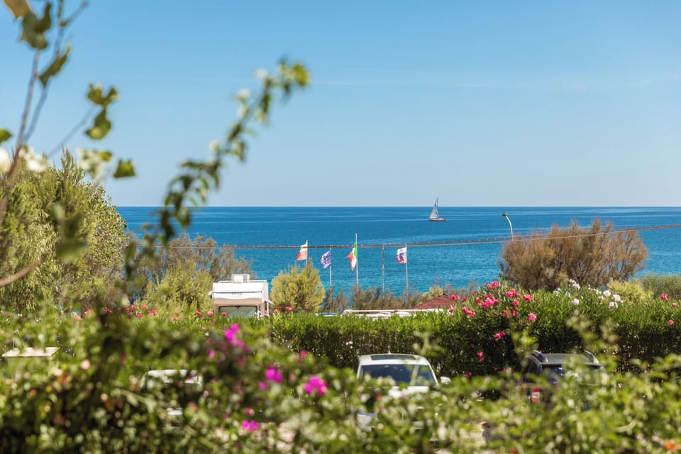 Family Bungalow, Garden View | Beach/ocean view