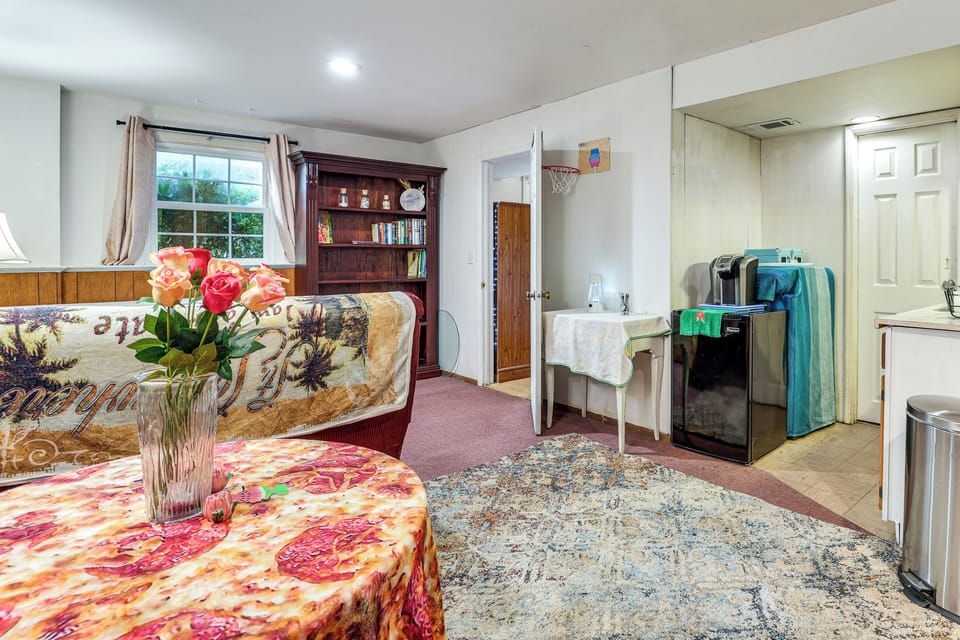 Apartment (1 Bedroom) | Interior