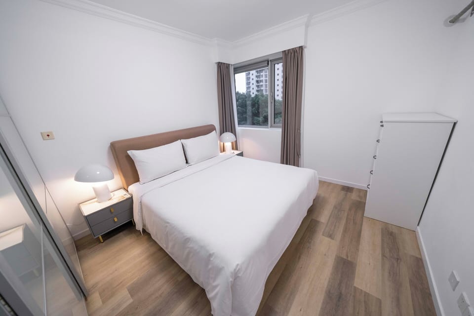 Apartment, 4 Bedrooms, City View | Blackout drapes, free WiFi