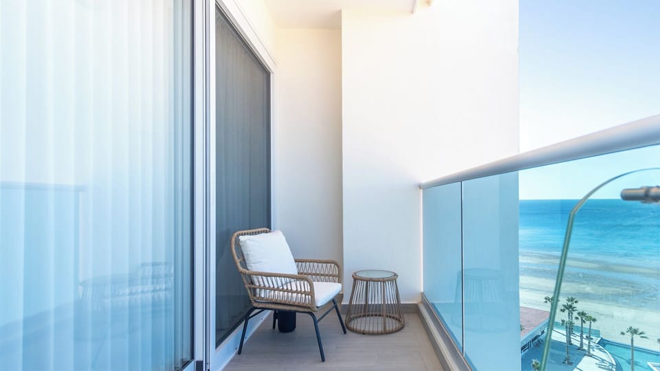 Condo, Multiple Beds, Balcony, Ocean View (Encantame Towers Viento 901) | Terrace/patio