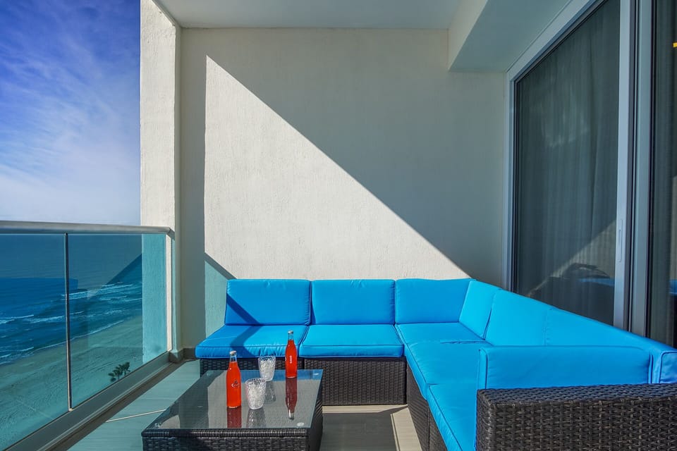 Condo, Multiple Beds, Balcony, Ocean View (Encantame Towers Velero 904) | Terrace/patio