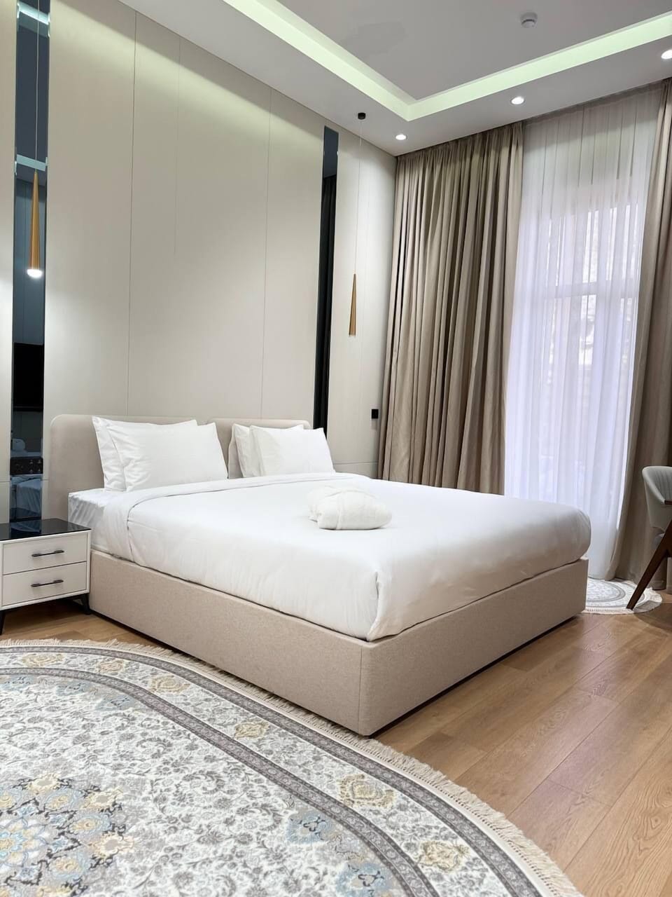 In-room safe, laptop workspace, soundproofing, rollaway beds (surcharge)