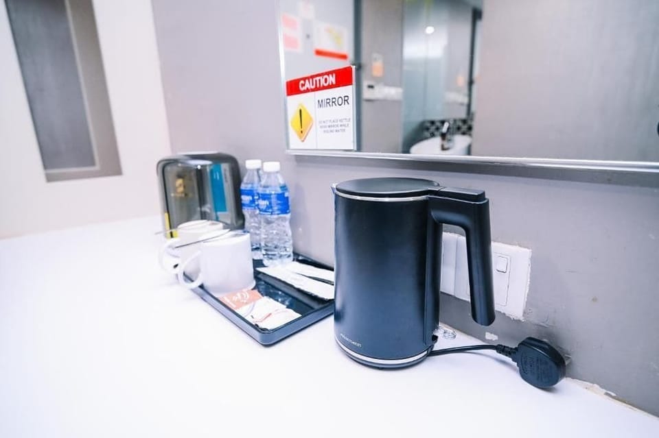 Standard Triple Room | Desk, iron/ironing board, free WiFi
