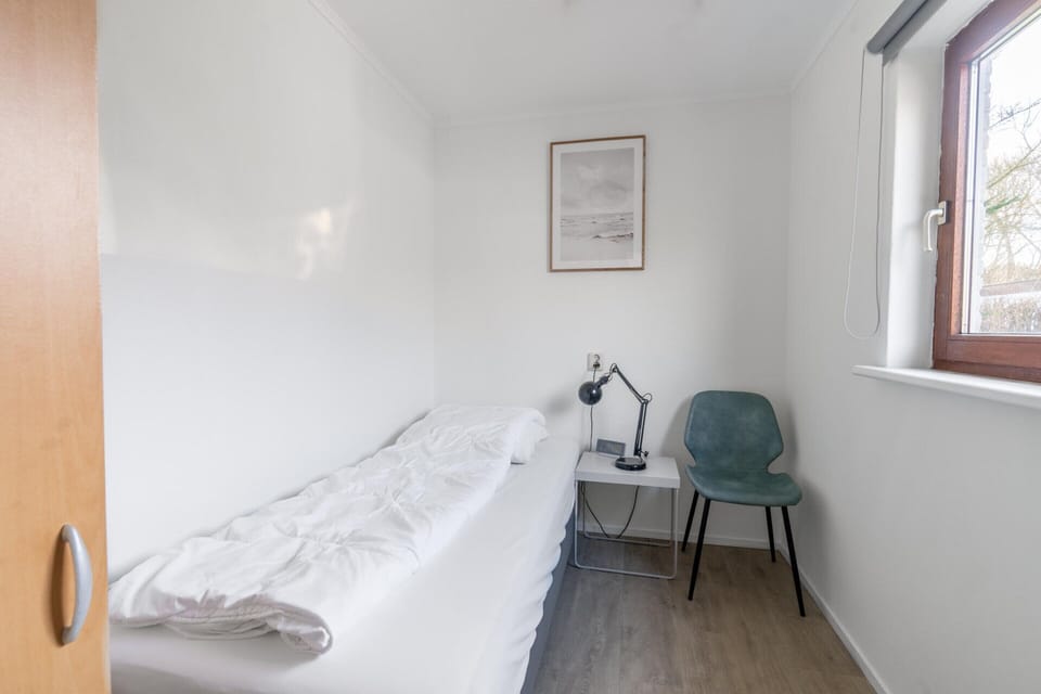 Bungalow | 3 bedrooms, individually furnished, bed sheets