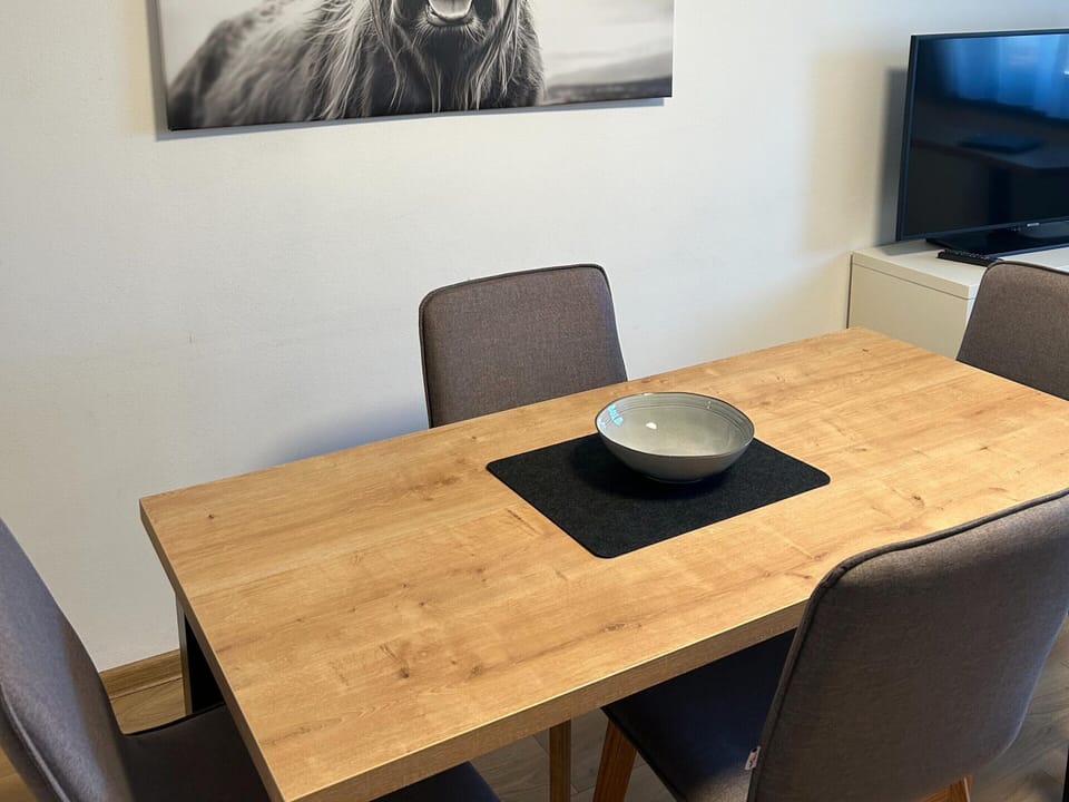 Apartment | Dining