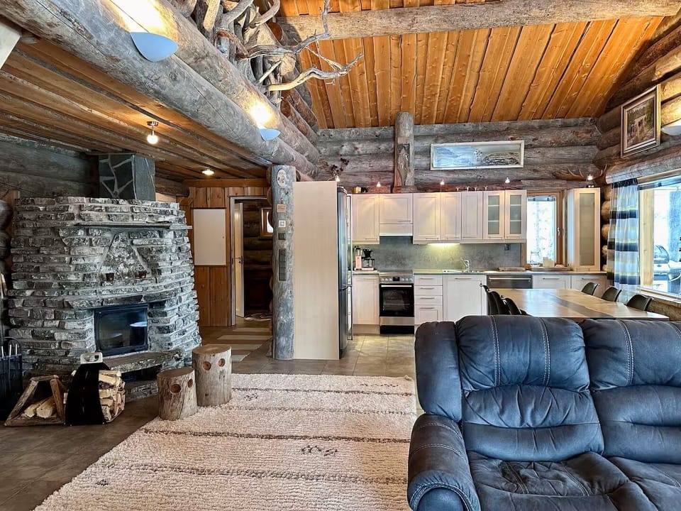 Superior Villa, 5 Bedrooms, Slope side | Living area | Flat-screen TV, fireplace
