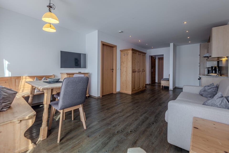 Apartment | Living room