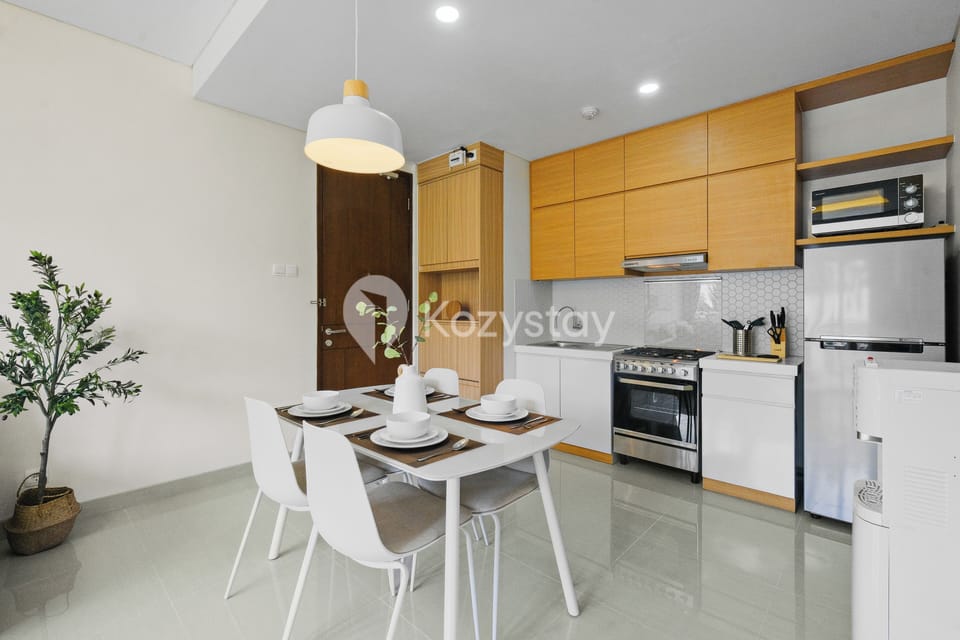 Apartment, 2 Bedrooms, Garden View | Dining room