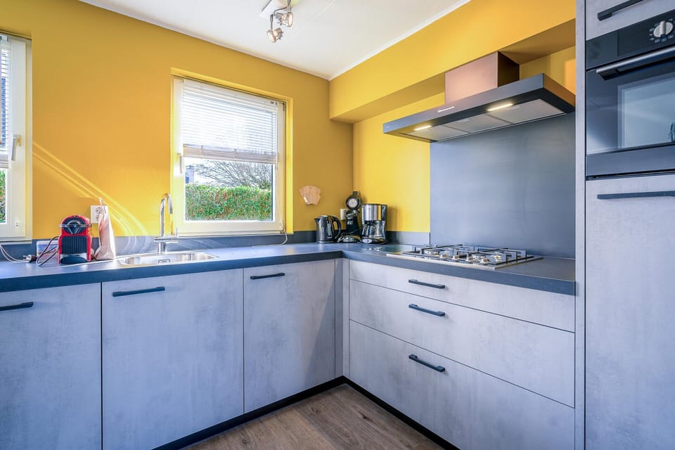 House | Private kitchen | Toaster, highchair, cookware/dishes/utensils