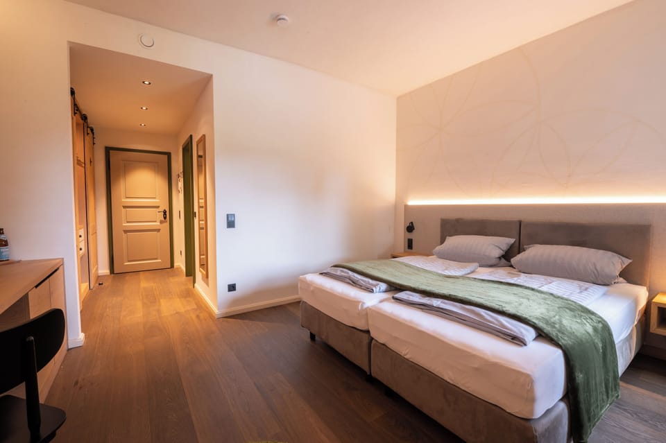 Classic Double Room | In-room safe, blackout drapes, soundproofing, free WiFi