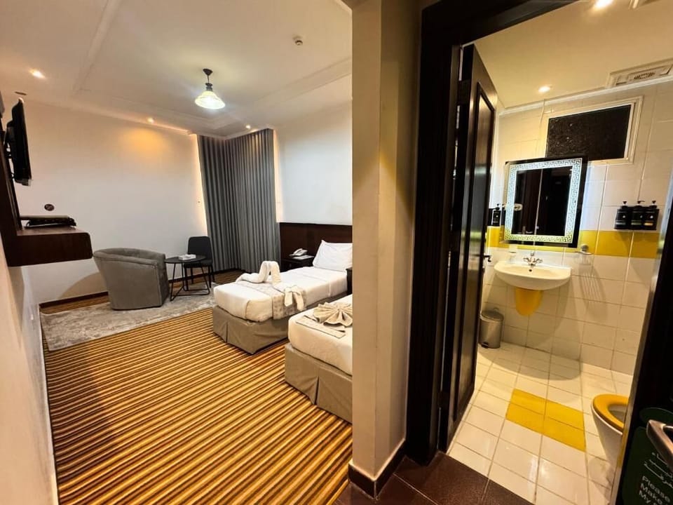 Economy Room | Soundproofing, WiFi (free), bed sheets