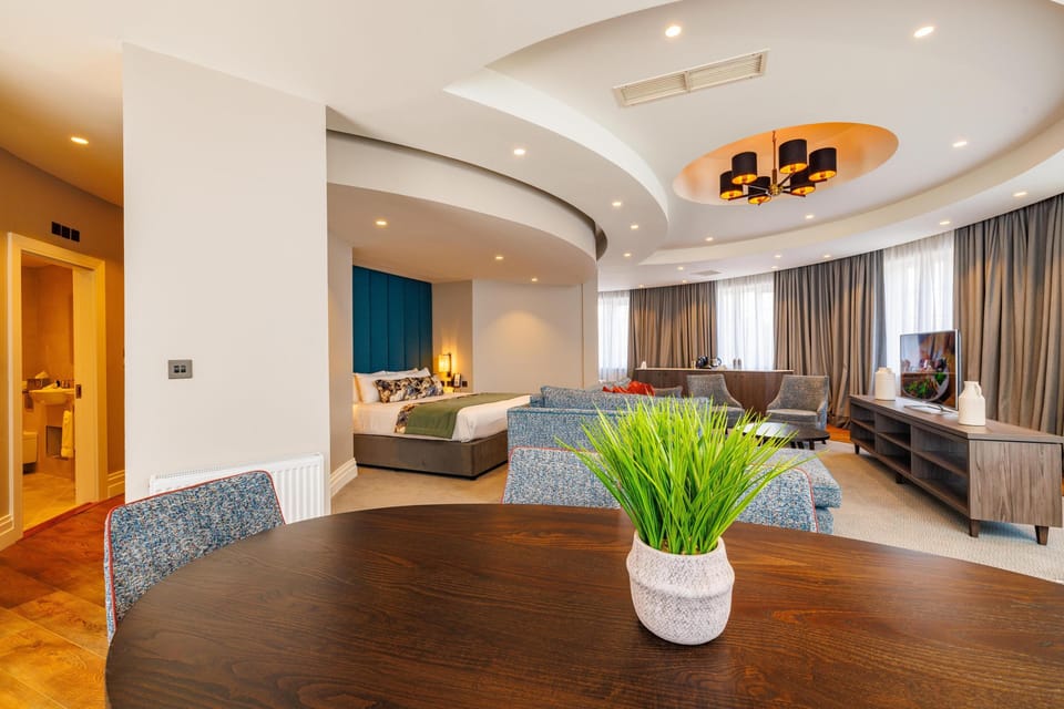 In-room safe, desk, iron/ironing board, free cribs/infant beds