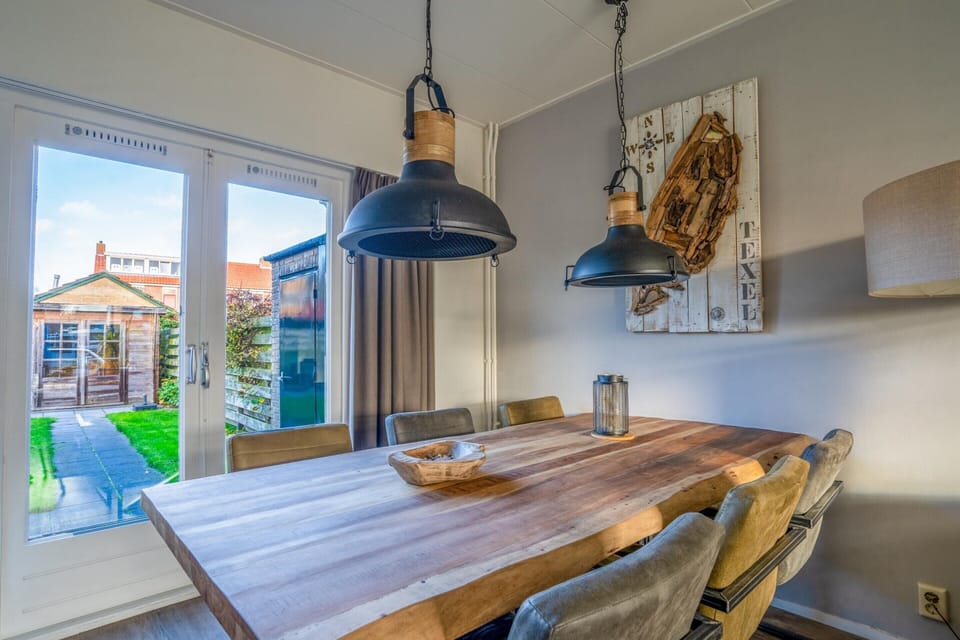 House | Dining