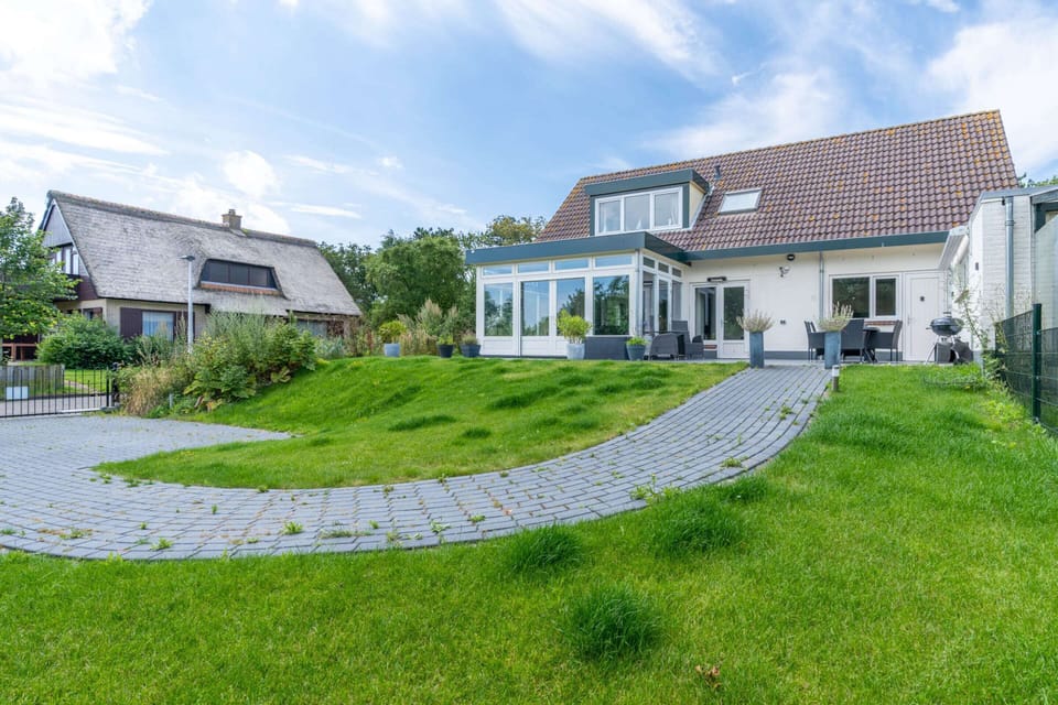 House | Exterior