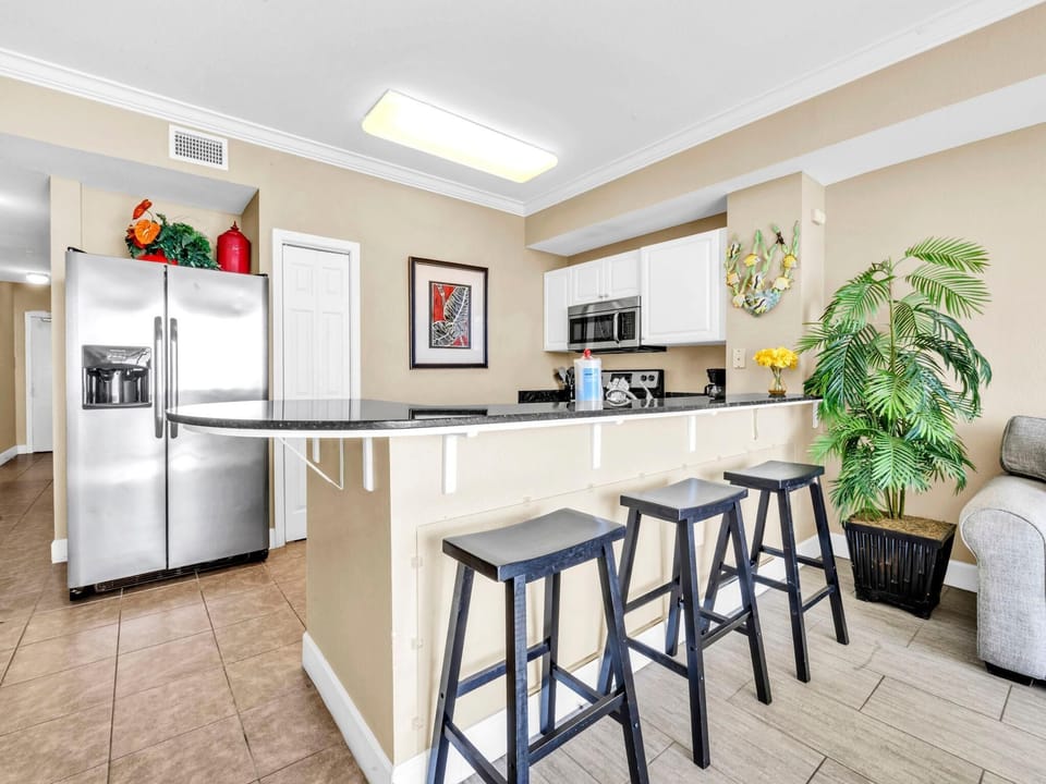 Condo, 1 King Bed with Sofa bed (Tidewater 2016) | Private kitchen | Oven, cookware/dishes/utensils