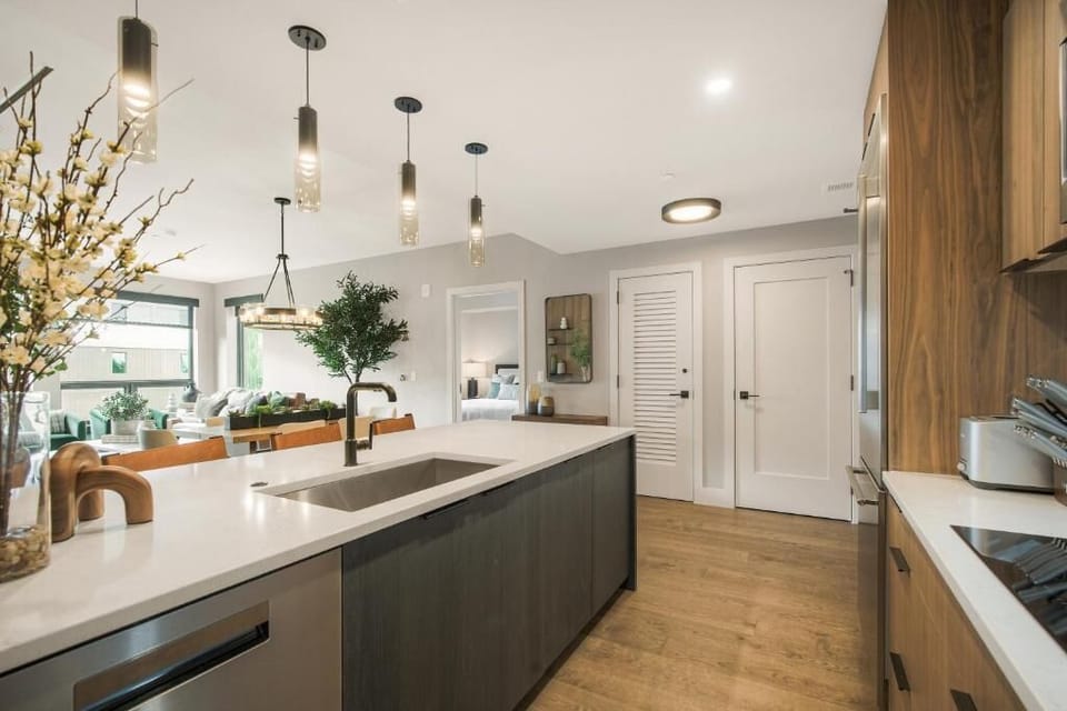 Condo (Kindred Resort Luxury Ski In, Ski Out) | Private kitchen