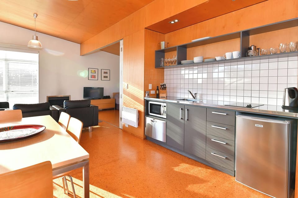 Luxury House, 2 Bedrooms, Garden View | Private kitchen | Electric kettle, highchair